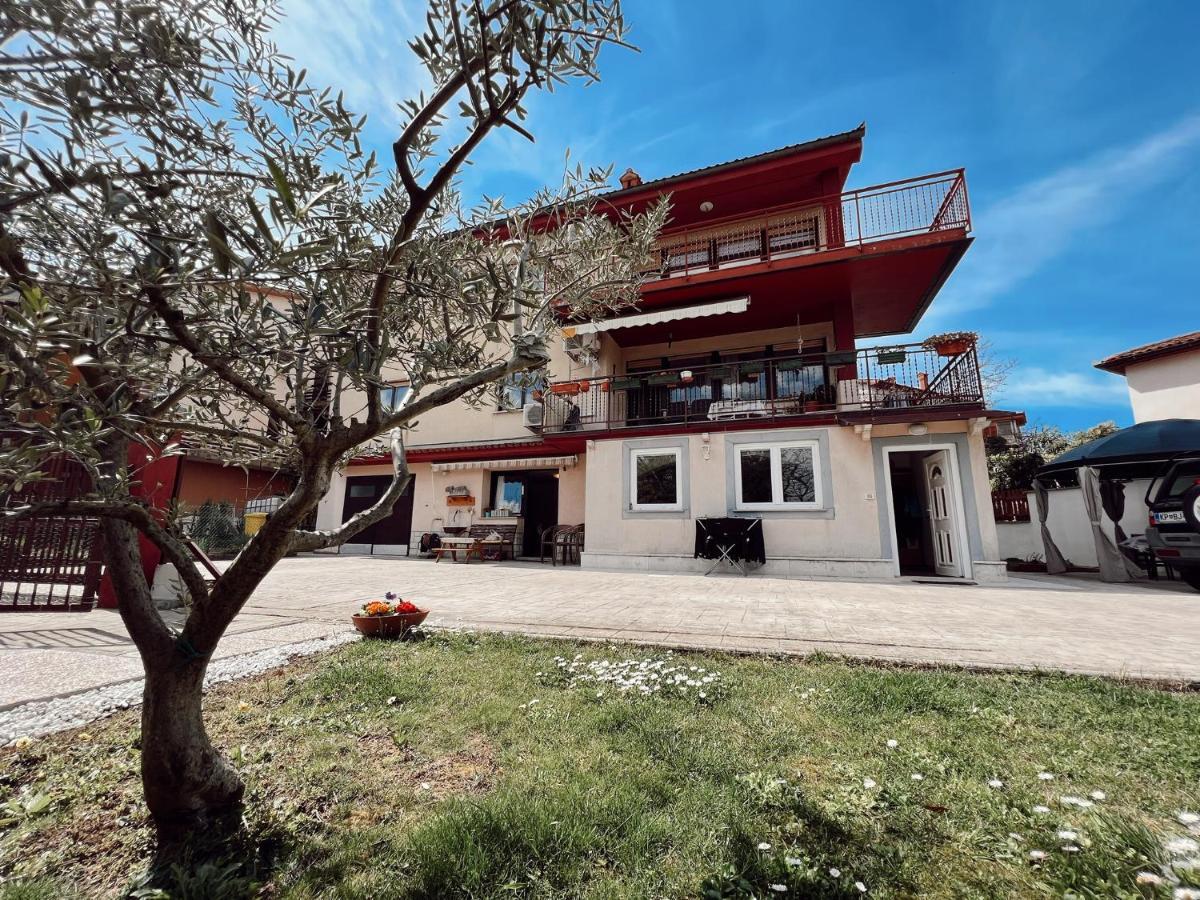 Amore Koper Appartement Buitenkant foto