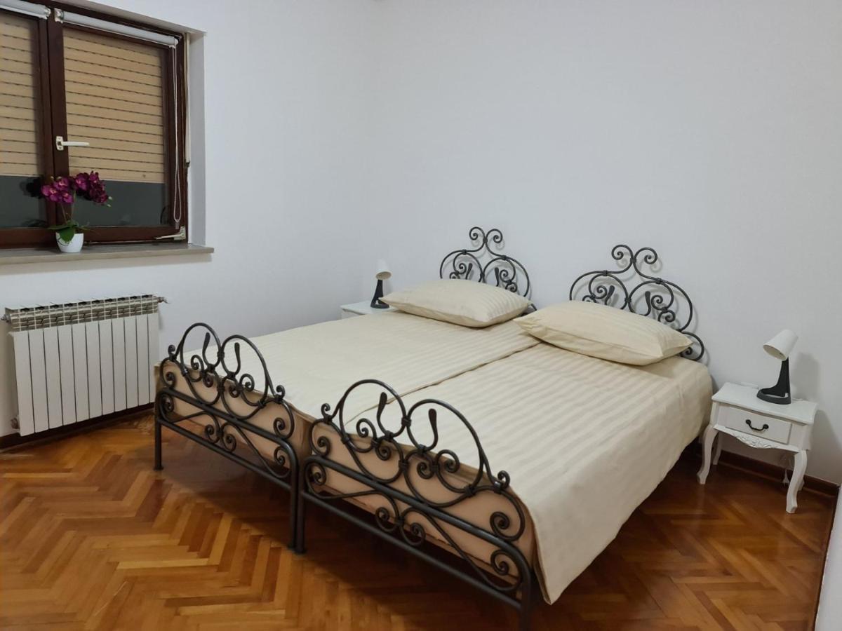 Amore Koper Appartement Buitenkant foto